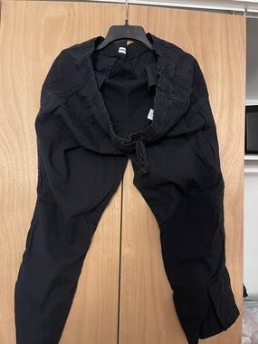 Sonoma Black Women's Straight Leg Cargo Pants